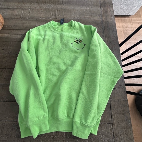 Tops - Green womens Sweater with Embroidered Design